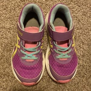 Size 13 ASICS sneakers